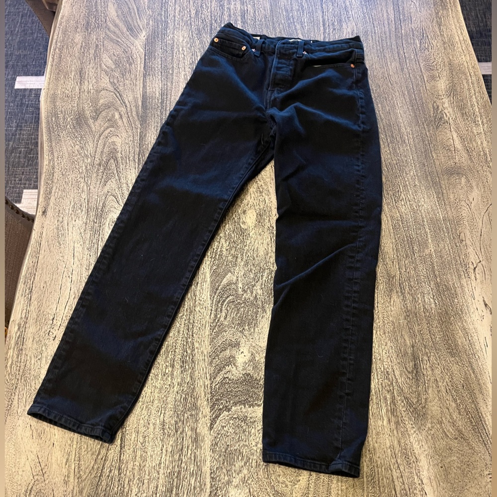 Levi’s Wedgie Straight size 27x28